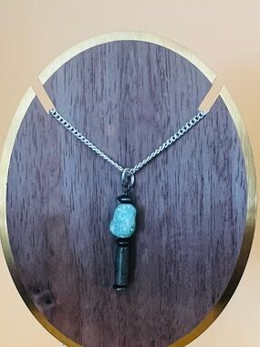 Vintage Green turquoise and Silver Pendant Necklace